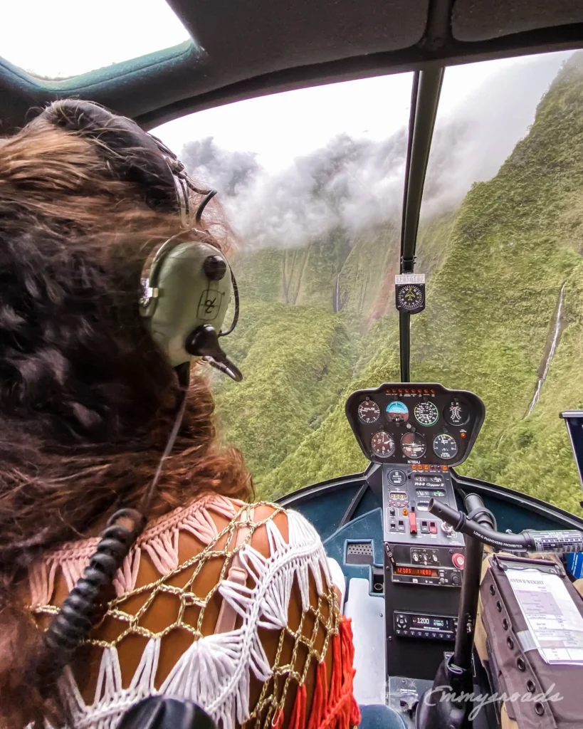DOORS OFF HELICOPTER TOUR Kauai Hawaii