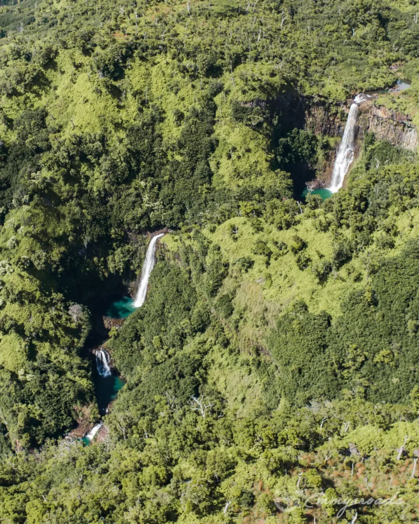 DOORS OFF HELICOPTER TOUR Kauai Hawaii
