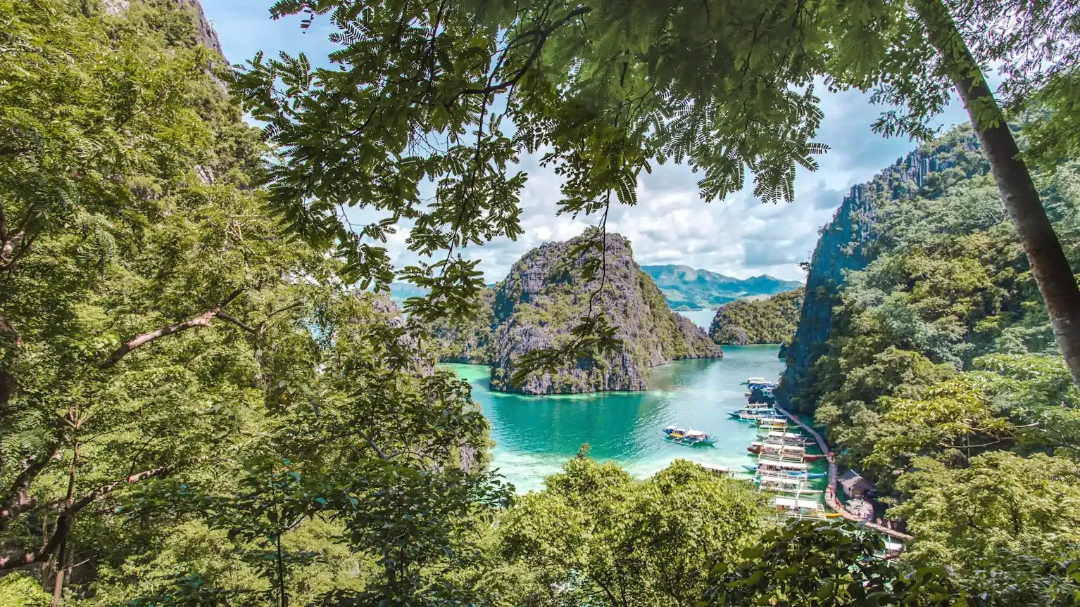 KAYANGAN LAKE Coron Philippines