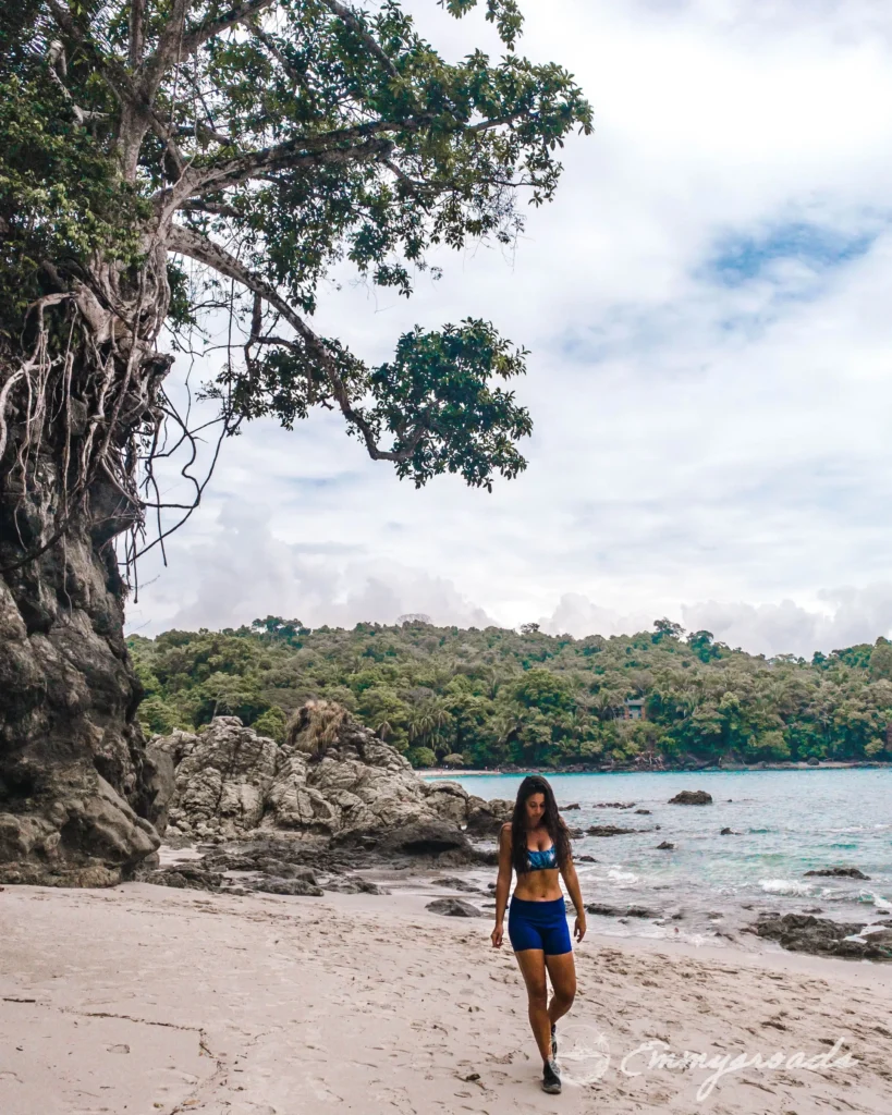 MANUEL ANTONIO NATURAL PARK hike Costa Rica