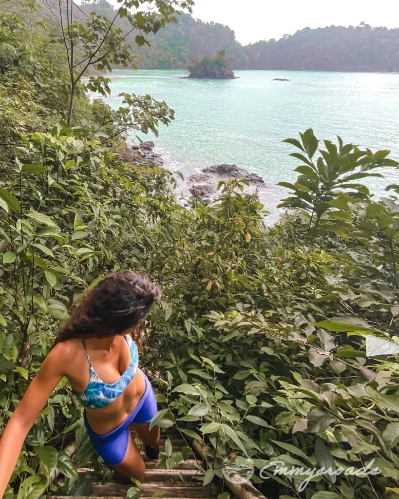 MANUEL ANTONIO NATURAL PARK hike Costa Rica