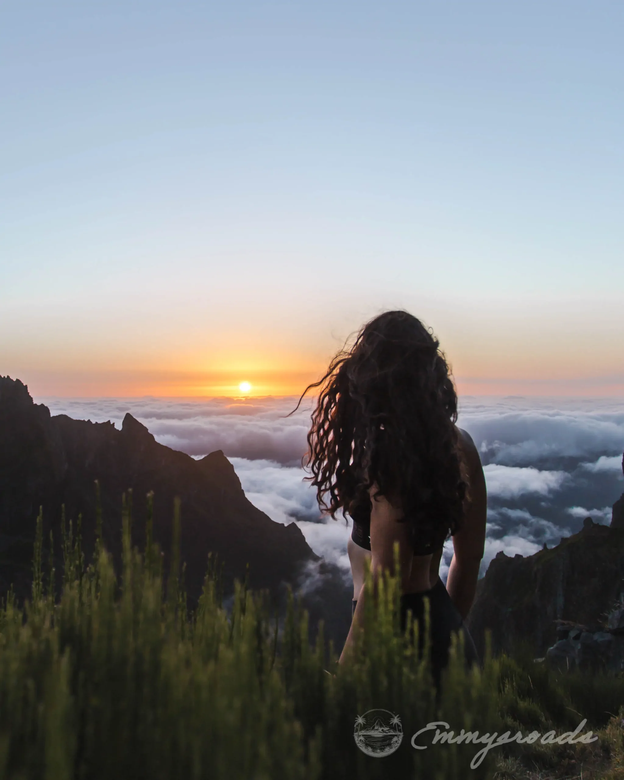 Crounchig Lion hike Oahu Hawaii