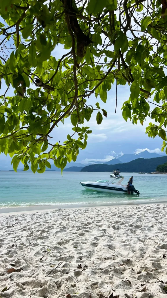 Praia do Dentista Ilha Grande Brazil