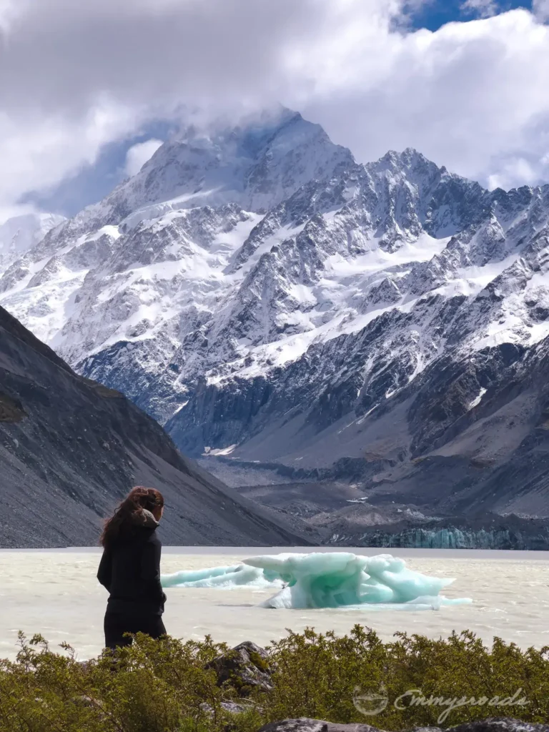 Hooker valley hiking New Zealand