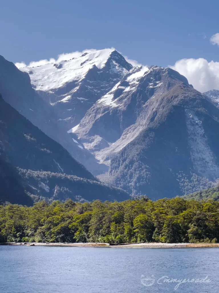 Milford sound New Zealand boat tour